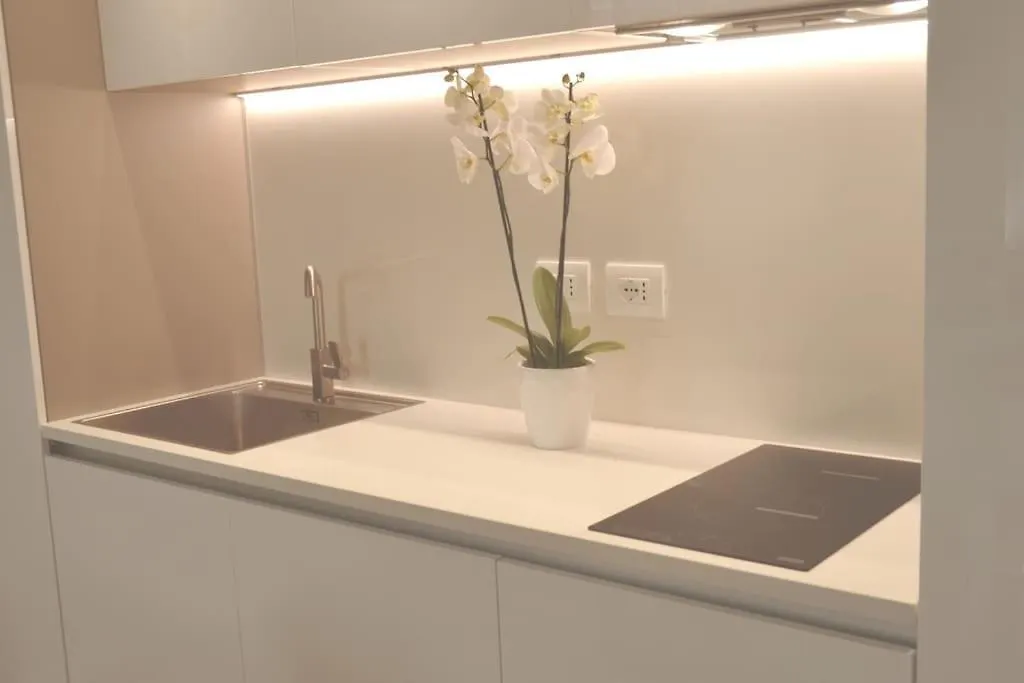 Queen Verona Luxury Apartment Italy