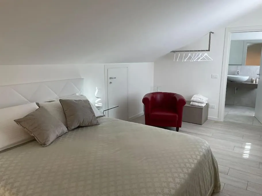 Queen Verona Luxury Apartment Italy